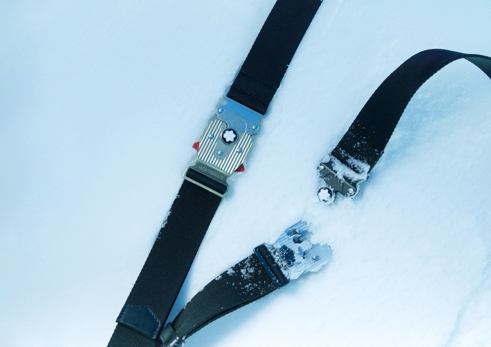 白朗峰絕美冰川注入！萬寶龍推出大師傑作精選系列 G lacier 皮件，展現冒險家無畏精神！