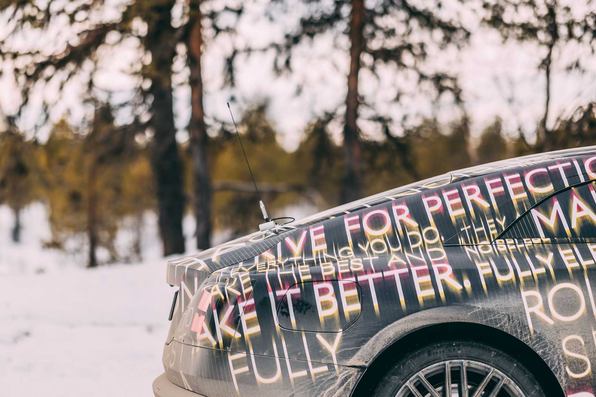 Rolls-Royce Spectre 雪地測試中，閃靈新作預約 2023 現形！