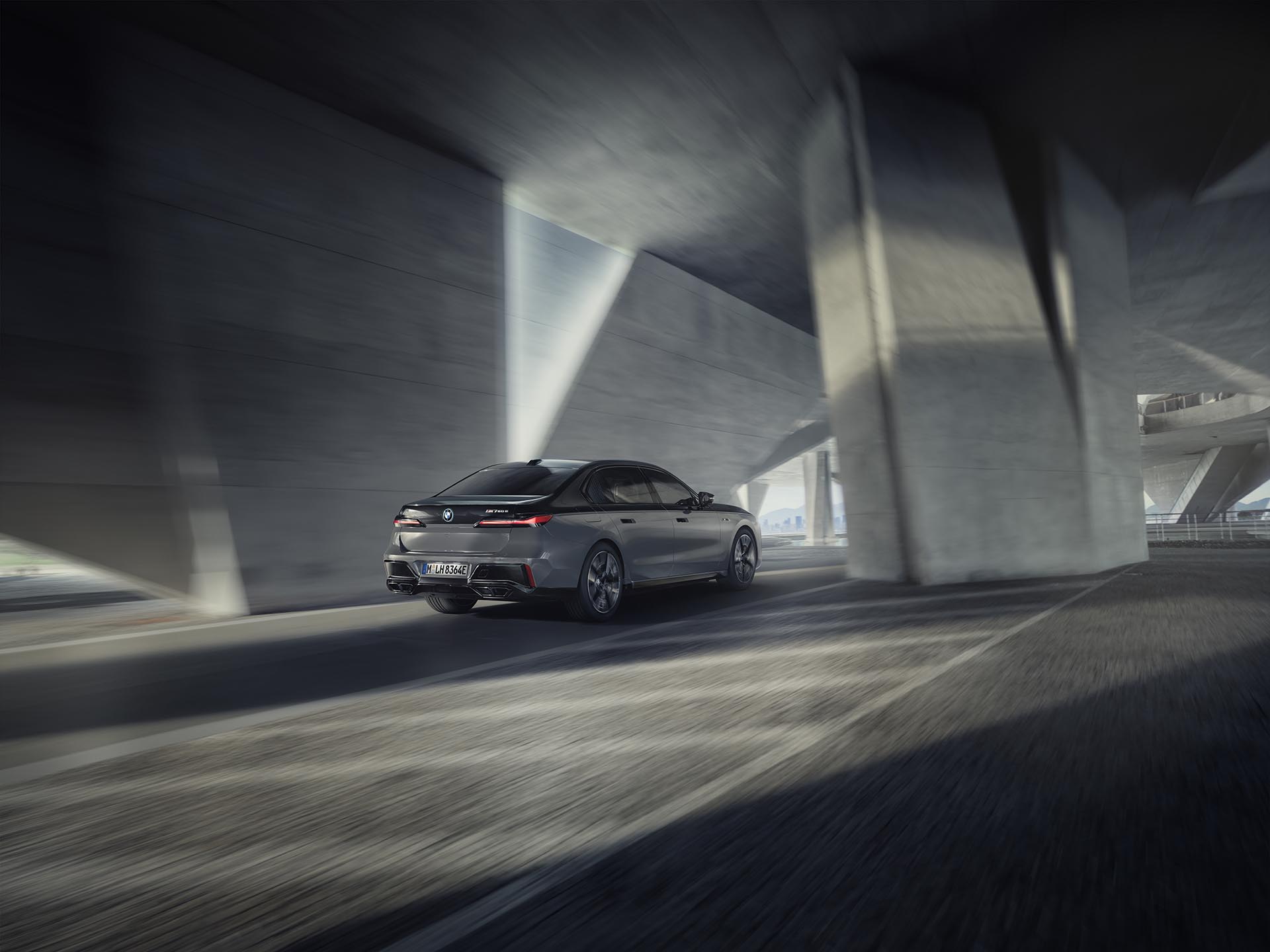 BMW 新一代 7-Series 和 i7 同步登場，內建 8K 劇院螢幕太霸氣！