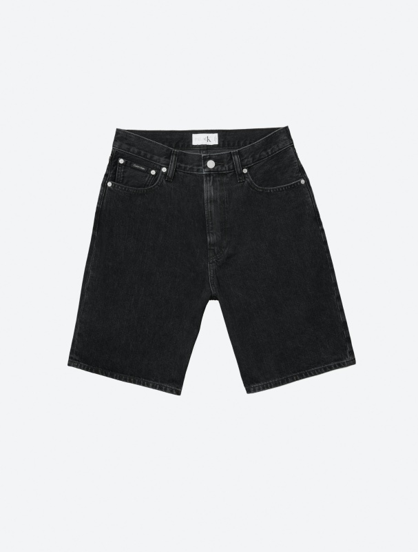 內衣 Jennie 會上身嗎？ Palace Skateboards x Calvin Klein 聯乘系列登場，綠惡魔搶先著用！