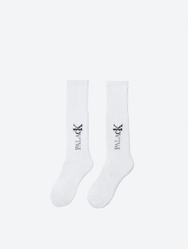 內衣 Jennie 會上身嗎？ Palace Skateboards x Calvin Klein 聯乘系列登場，綠惡魔搶先著用！