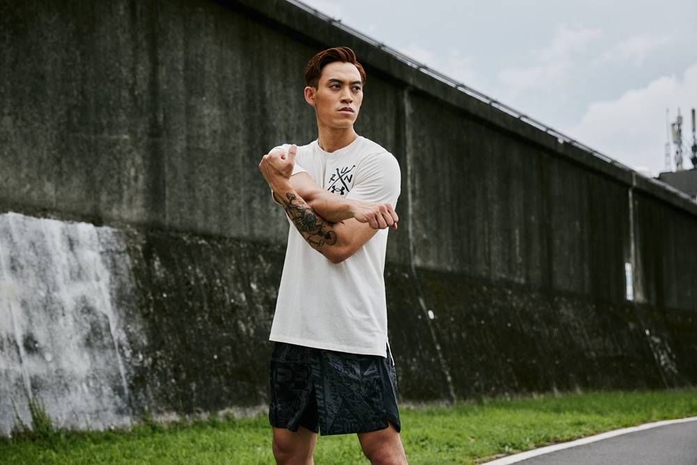 碰上跑步「撞牆期」 總是想放棄？UA 全新 Destroy All Miles 跑步系列助你突破自我，享受目標達成後的快感！