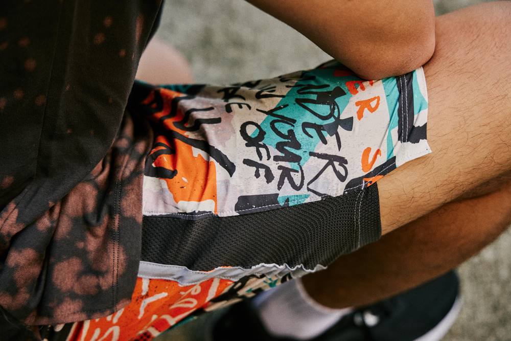 碰上跑步「撞牆期」 總是想放棄？UA 全新 Destroy All Miles 跑步系列助你突破自我，享受目標達成後的快感！