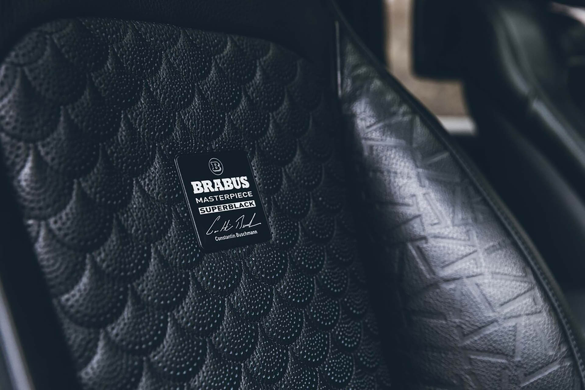 驚不驚喜？Brabus 900 Superblack 新成員登場：「不會又要來個超級白吧？」