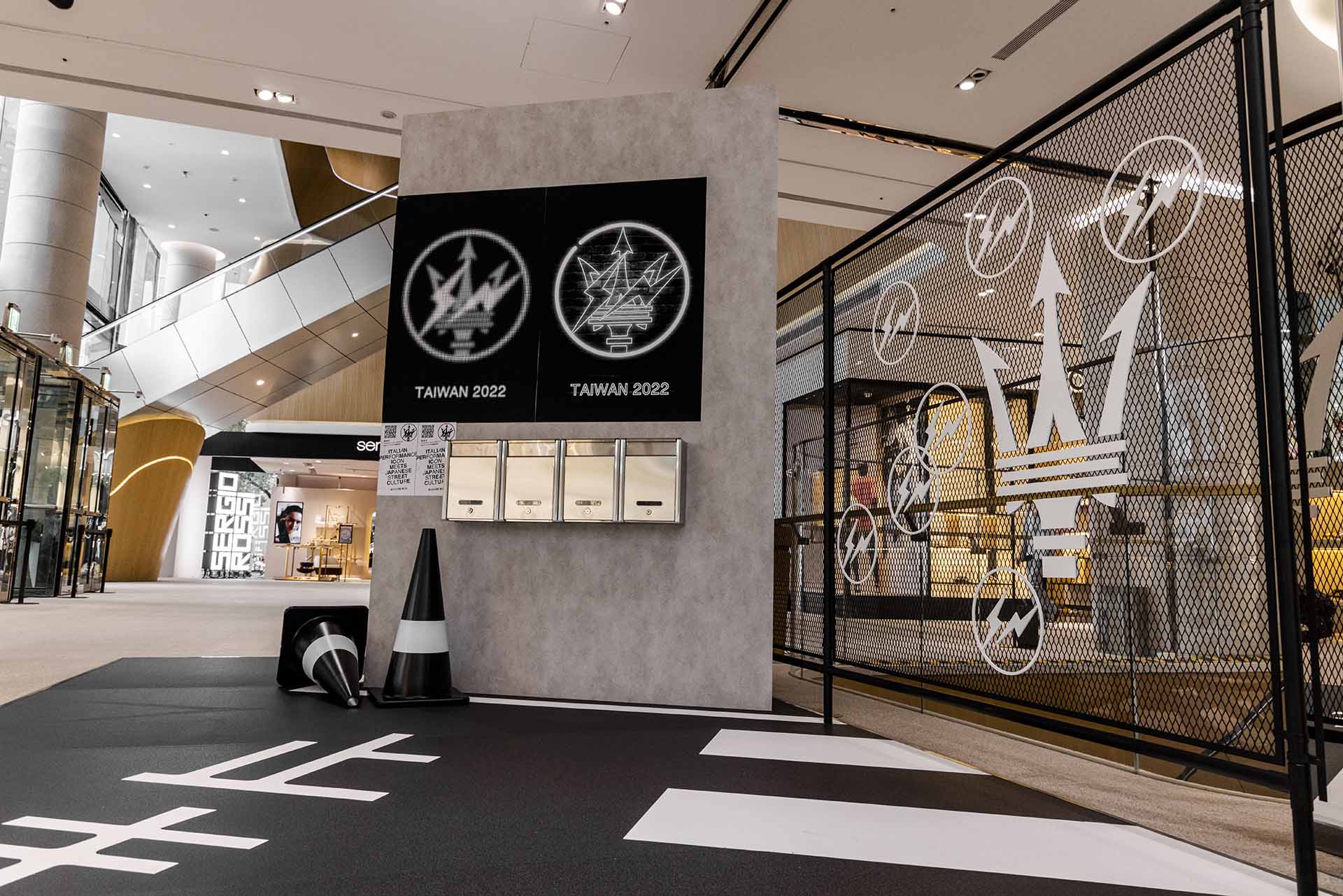 還在這幹嘛？Maserati x 藤原浩 快閃店只在遠百信義 A13！