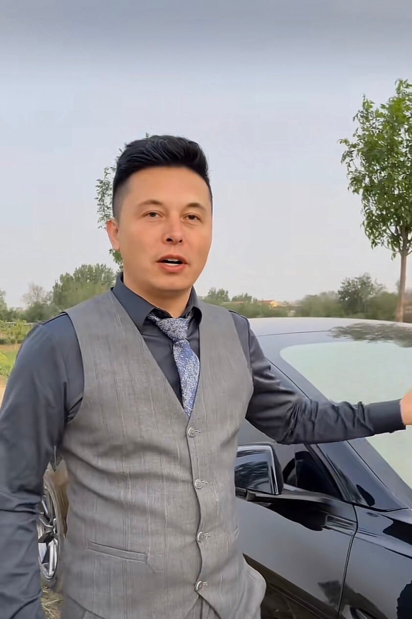 太牛逼！山寨版 Elon Musk 烙英文火爆全網：帶你們騷兩圈