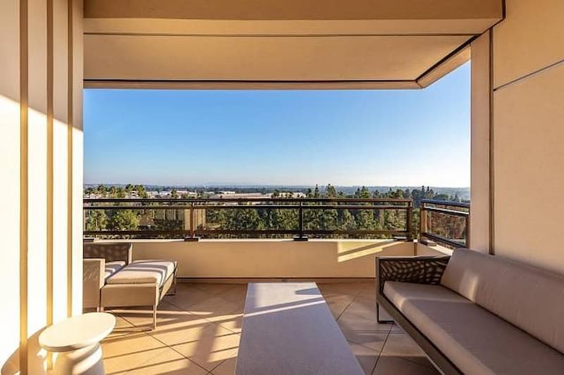 丹佐華盛頓購入的豪宅可欣賞洛杉磯全景。（圖取自 goodstock）