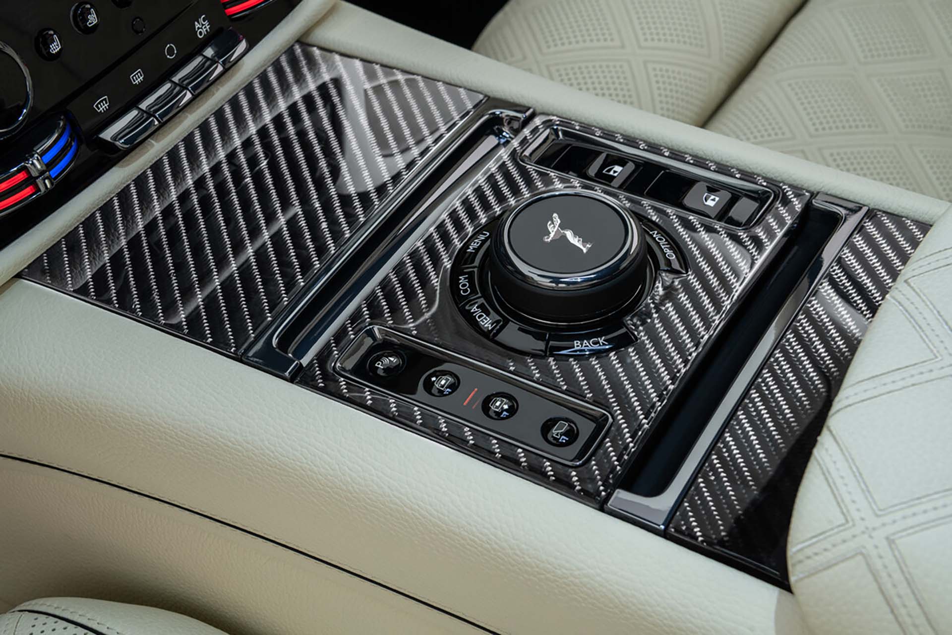 不變的低調改！Brabus 新系列登場，讓 Rolls-Royce Ghost 坐擁超強動力