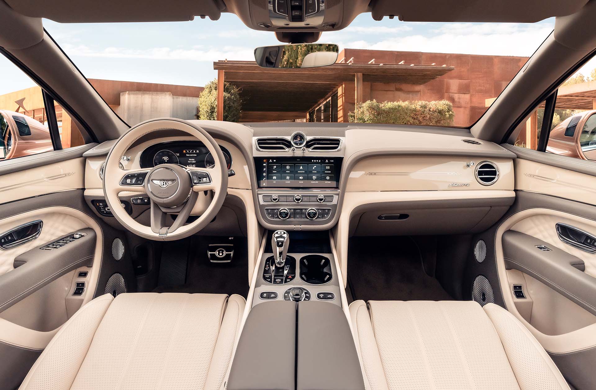 Bentley Bentayga EWB-2