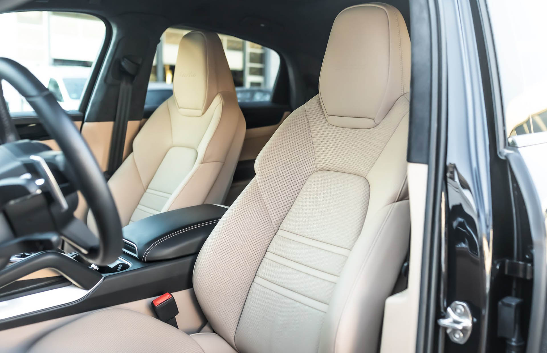 Manhart Cayenne CRT 800-2