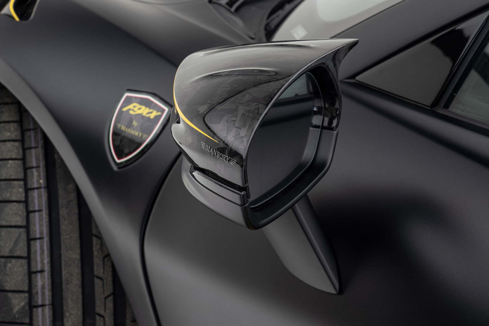Mansory “F9XX” 新作推出，滿滿「鍛碳」就算了、動力輸出可兇咧！