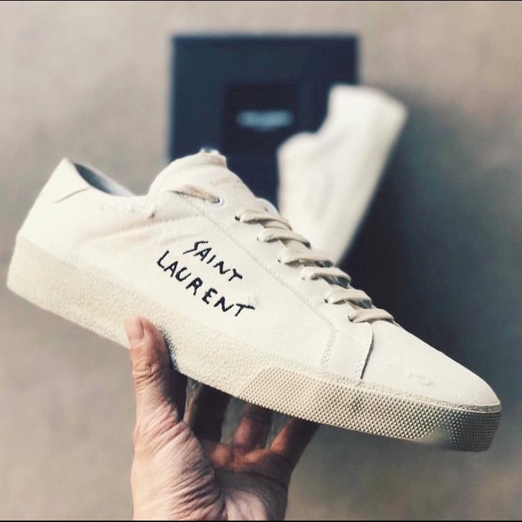 Saint Laurent Court Classic SL/06