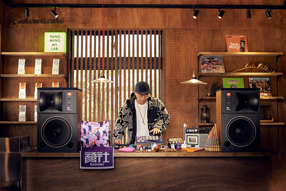 顏社KAO!INC. 再度聯手 格式設計 呈現年度企劃！夥同 PUZZLEMAN 前往陽明山製作「上山採樣：YANG MING BEATS」