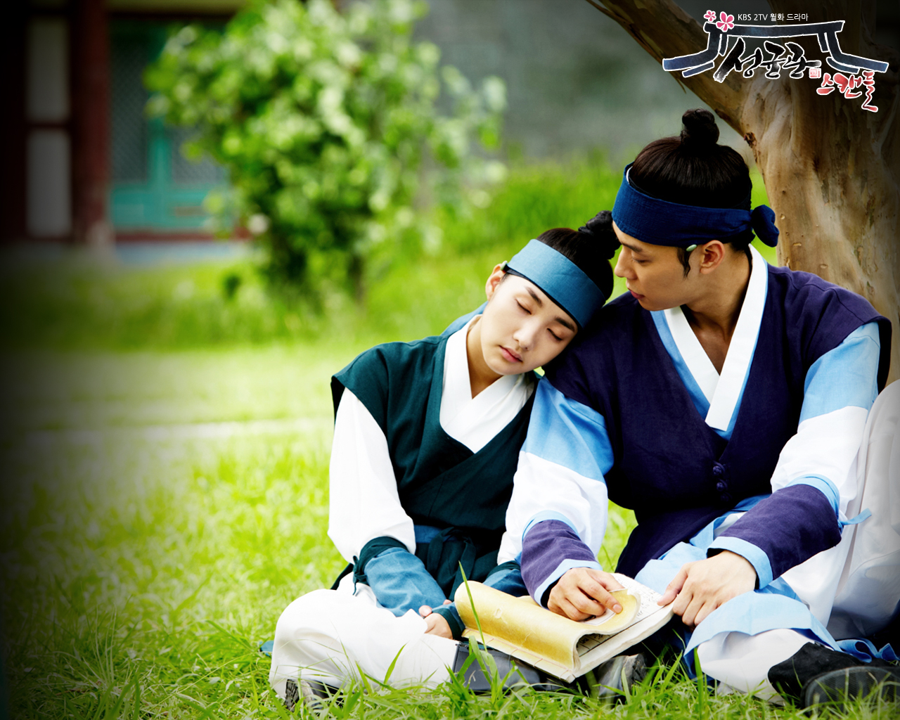 韓網熱議「最愛古裝韓劇」推薦 6 選！《衣袖紅鑲邊》夢迴最難忘，《雲畫的月光》讓觀眾入戲超深！