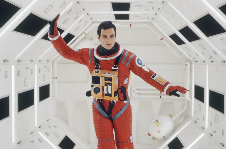 COOL 每月潮流片單 │ Google 工程師說 AI 有靈魂，5 部未來電影表示「機器人不是等死的社畜」