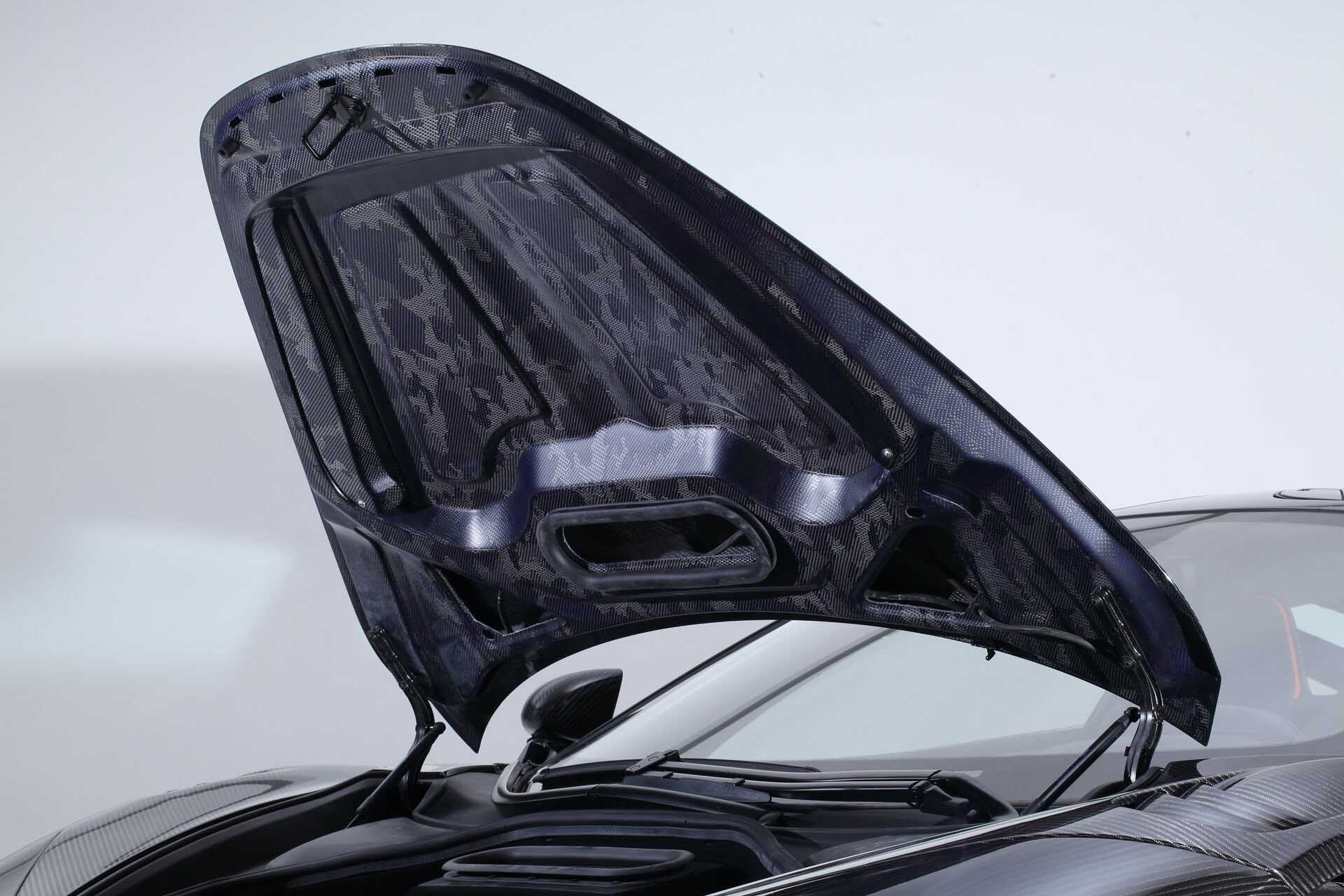 戰鬥民族就是狂！TopCar Design 大改 McLaren 765LT「裸碳」式樣！