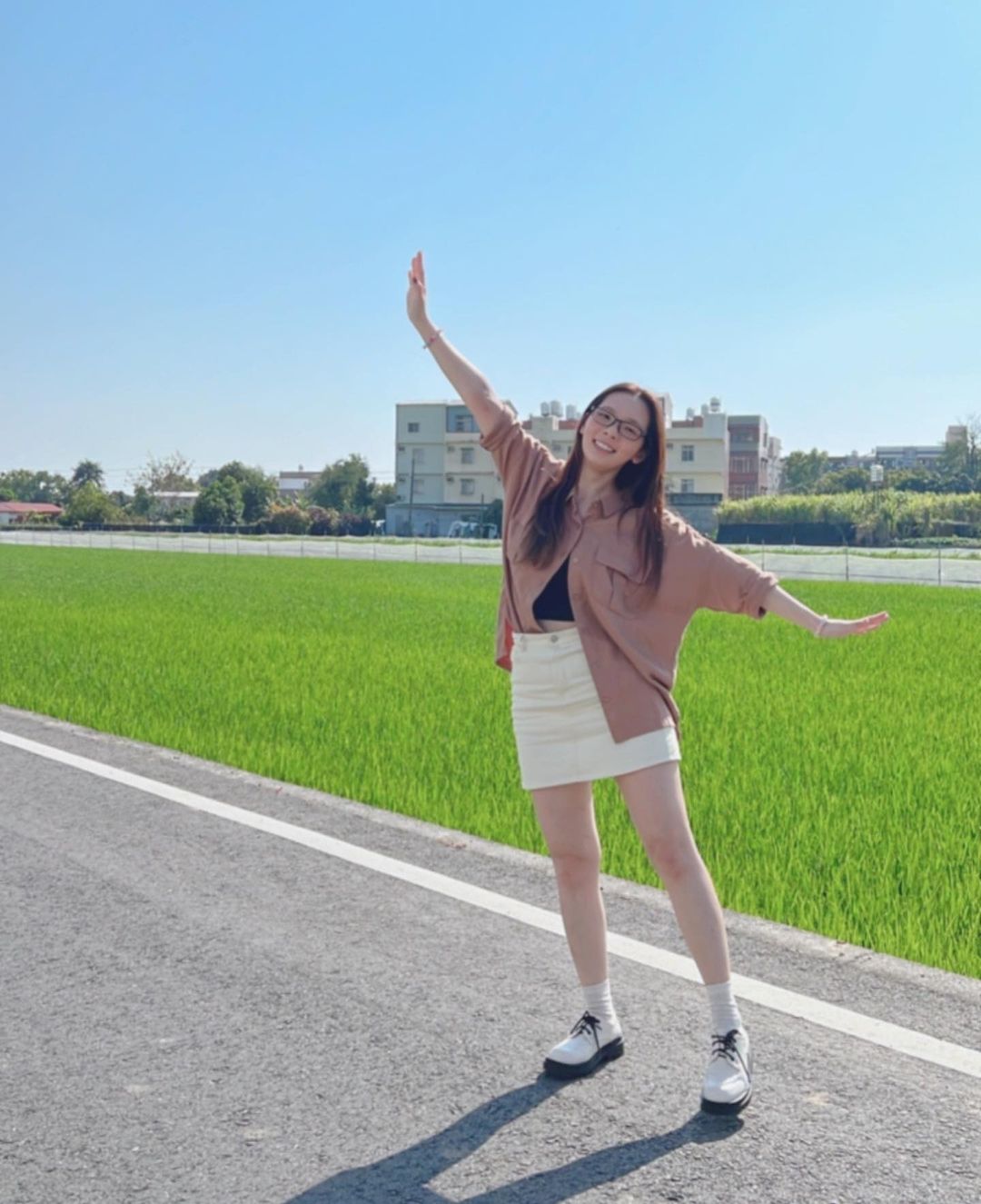 影／滴妹認愛後再放閃！宣布「我要去美國了」見男友查理，網狂刷祝賀：新婚愉快