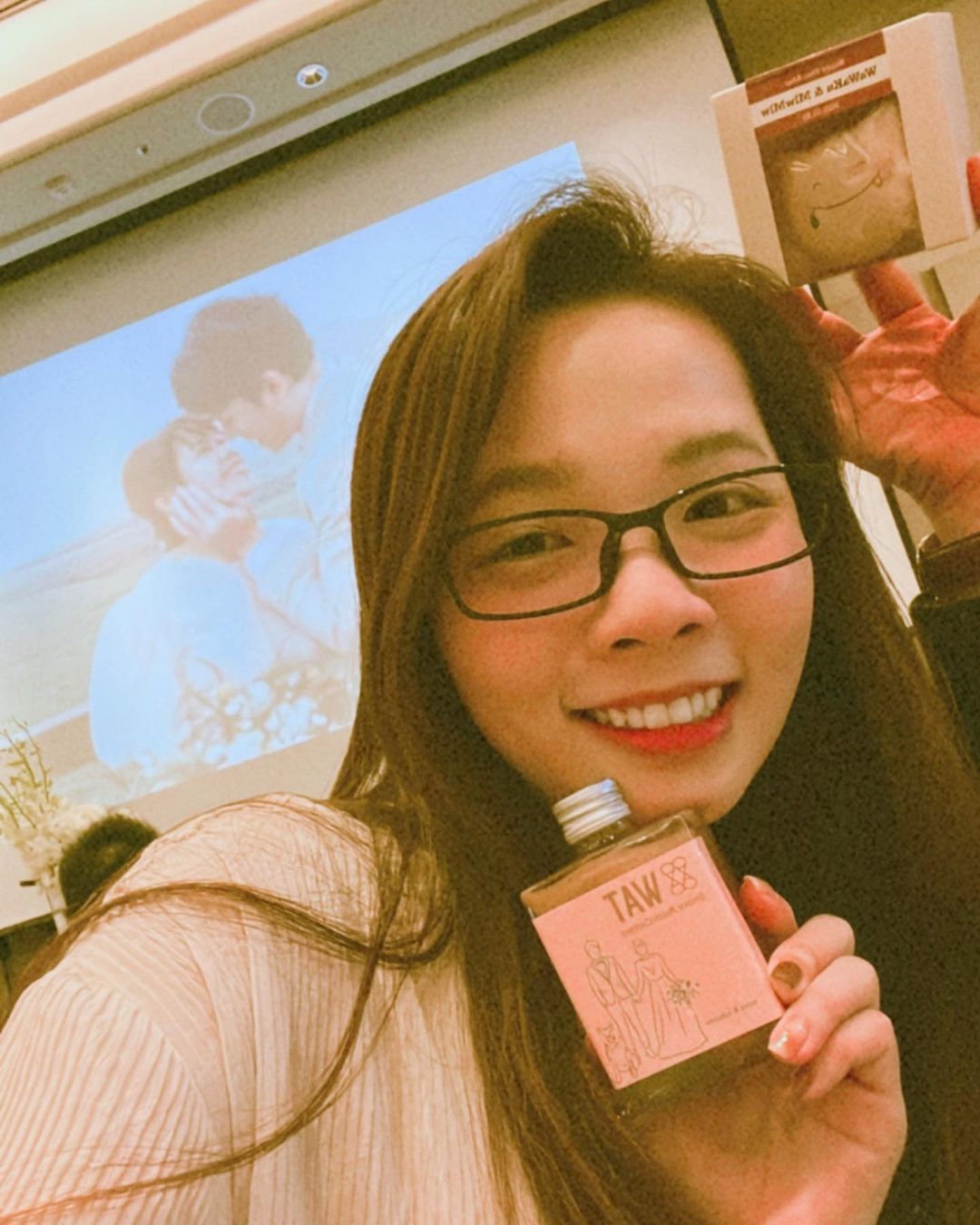 影／滴妹認愛後再放閃！宣布「我要去美國了」見男友查理，網狂刷祝賀：新婚愉快