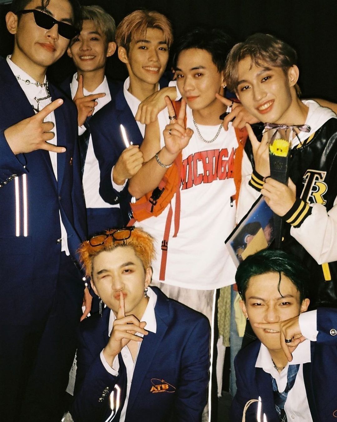 《原子少年》小孩長大了！害羞公開超狂 6 塊肌　連導師 Ella、坤達都看傻