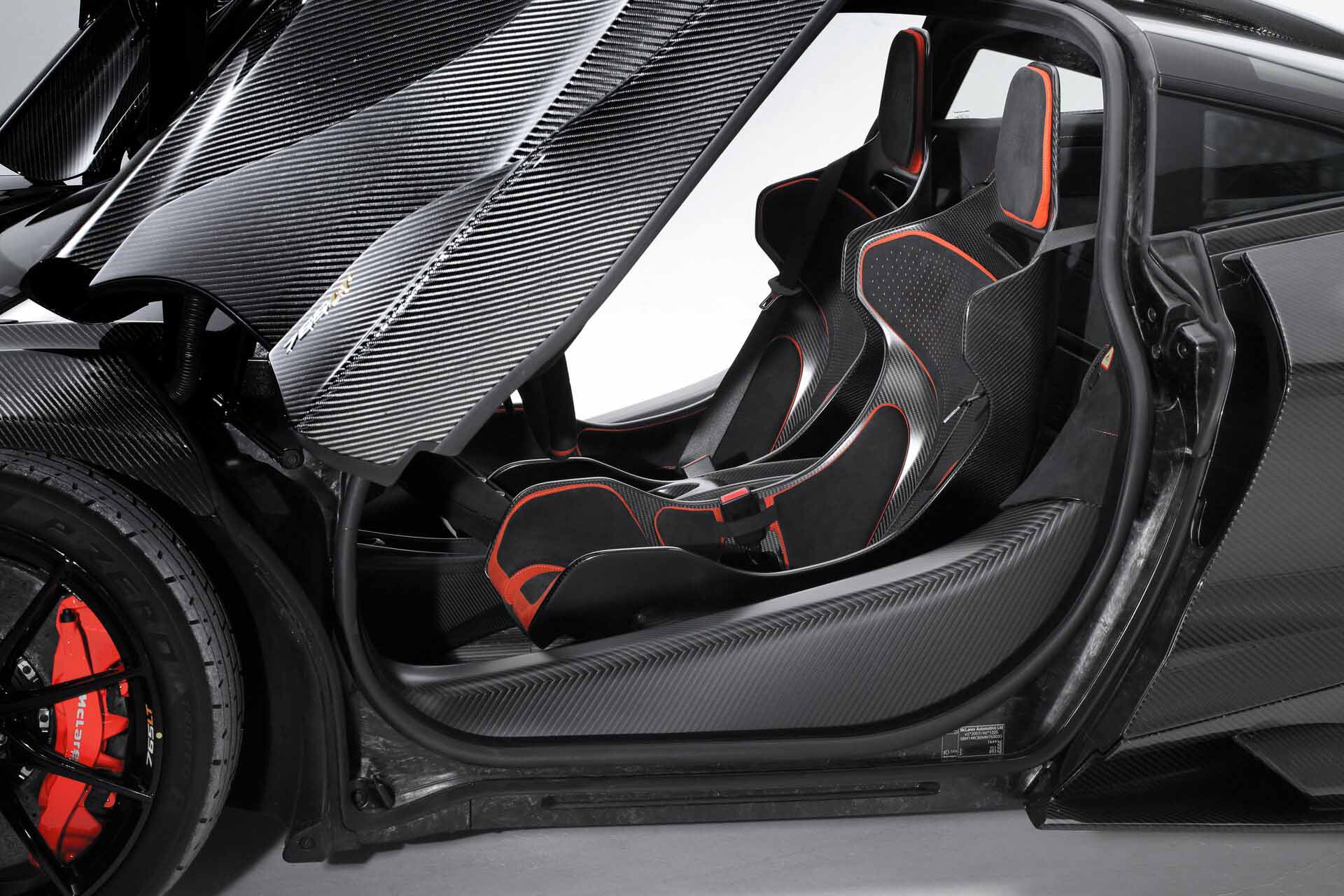 戰鬥民族就是狂！TopCar Design 大改 McLaren 765LT「裸碳」式樣！