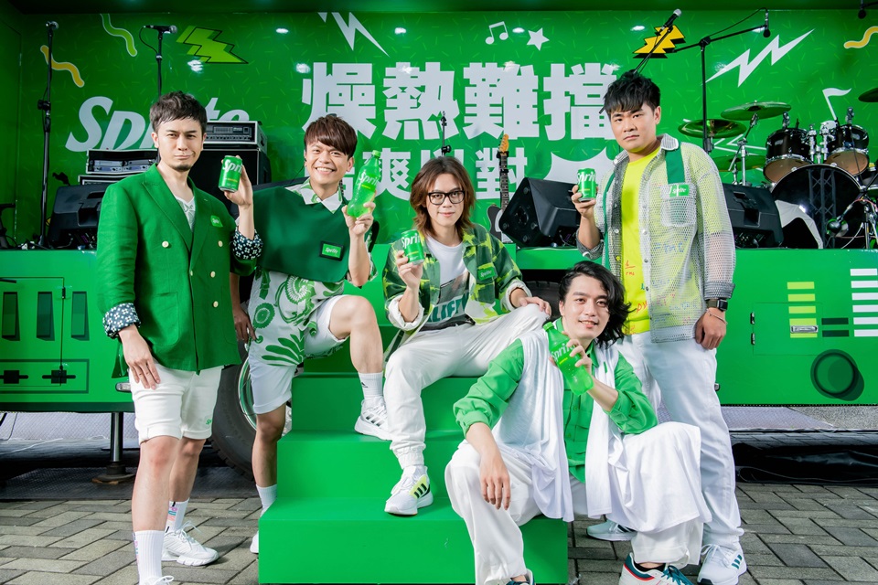 雪碧攜手 YouTuber 天團「七月半」揭開 2022 夏日音樂季序幕！酷爽音樂車開跑，24 組實力樂團北中南接力開唱