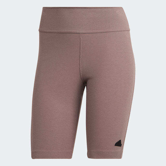 《魷魚遊戲》第二季就穿這套？鄭浩妍搶先詮釋 adidas 全新 New Capsule 運動系列，開衩洋裝展現修長身材！