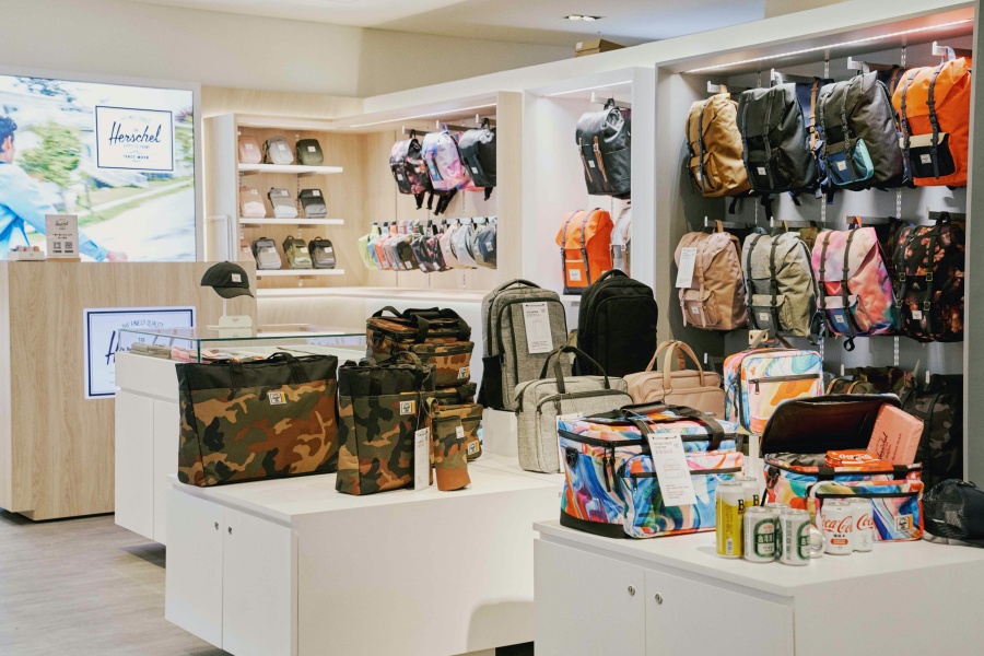 夏日就讓 Herschel 帶你漫遊台南，新光三越台南西門嶄新店面開幕！