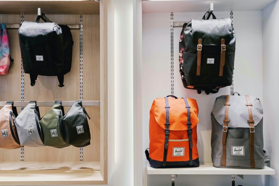 夏日就讓 Herschel 帶你漫遊台南，新光三越台南西門嶄新店面開幕！