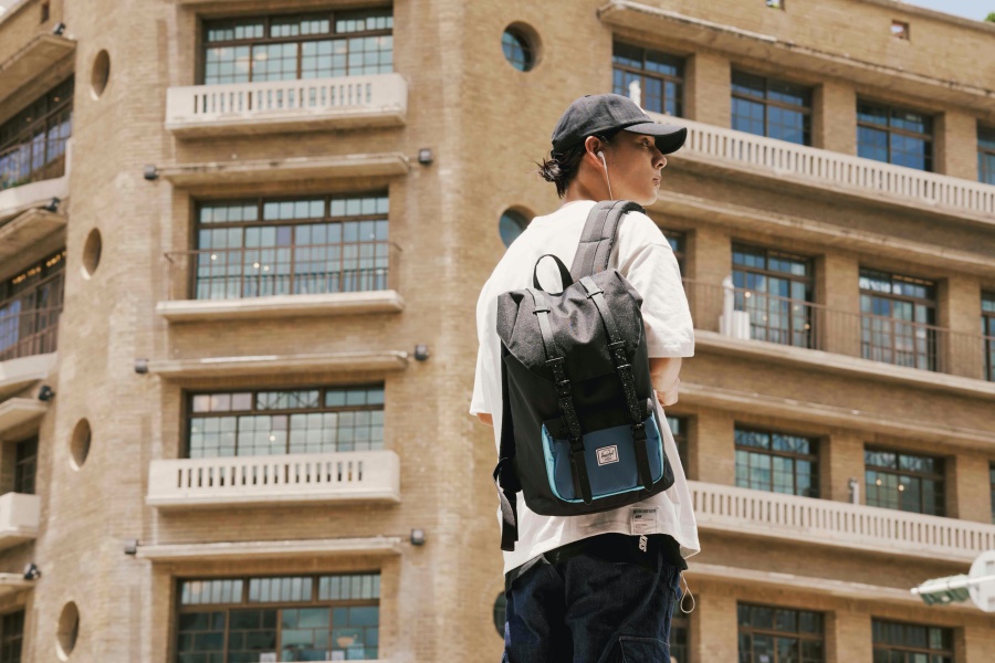 夏日就讓 Herschel 帶你漫遊台南，新光三越台南西門嶄新店面開幕！
