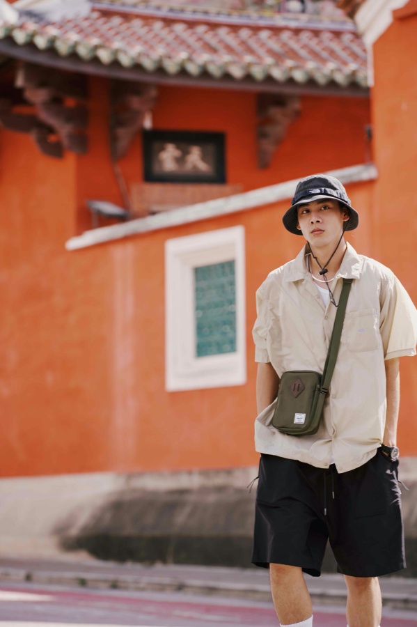 夏日就讓 Herschel 帶你漫遊台南，新光三越台南西門嶄新店面開幕！