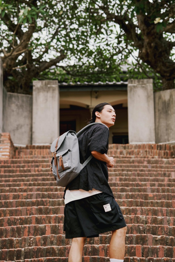 夏日就讓 Herschel 帶你漫遊台南，新光三越台南西門嶄新店面開幕！