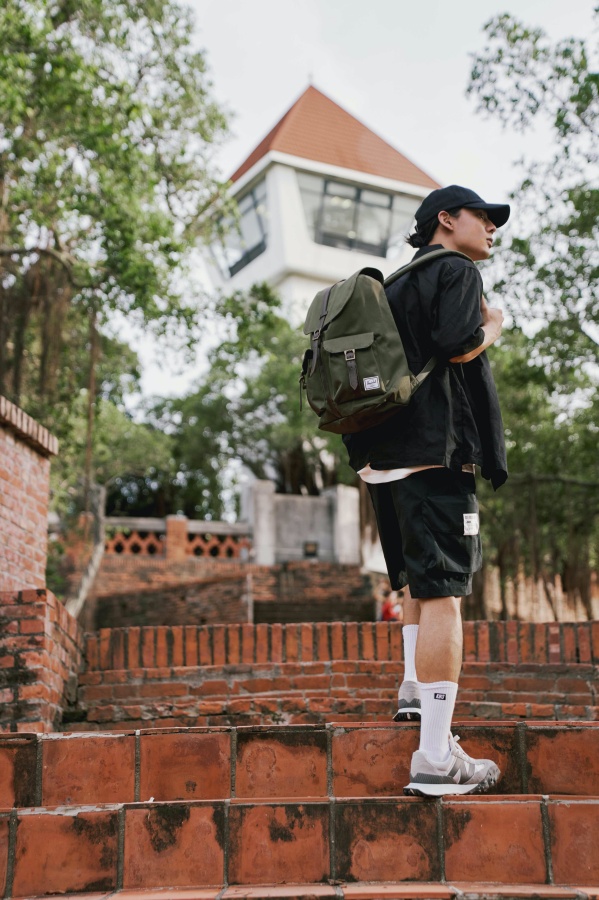 夏日就讓 Herschel 帶你漫遊台南，新光三越台南西門嶄新店面開幕！