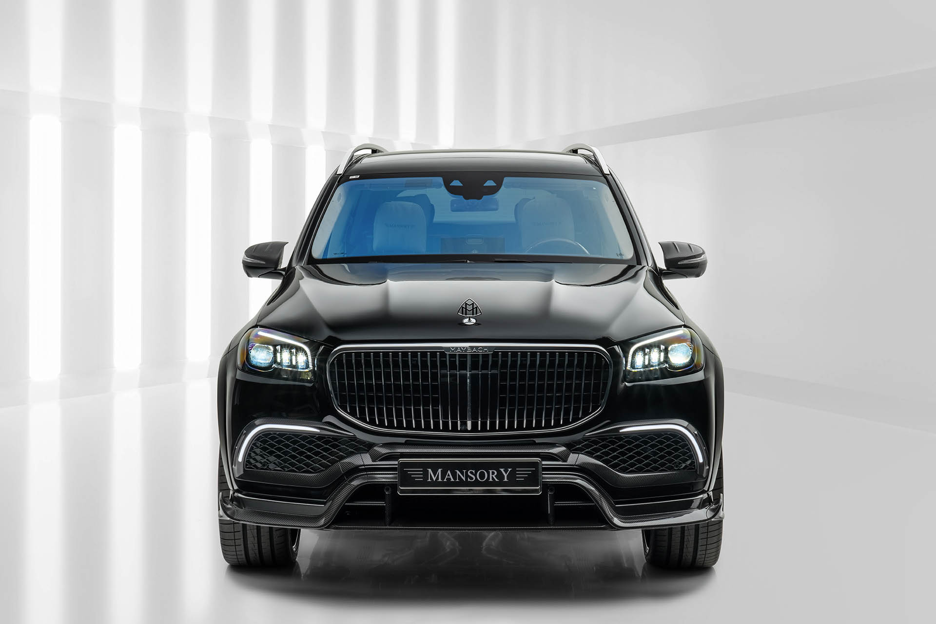 戴牙套也太過分了吧？Mansory 演示 Mercedes-Maybach GLS 改裝版本