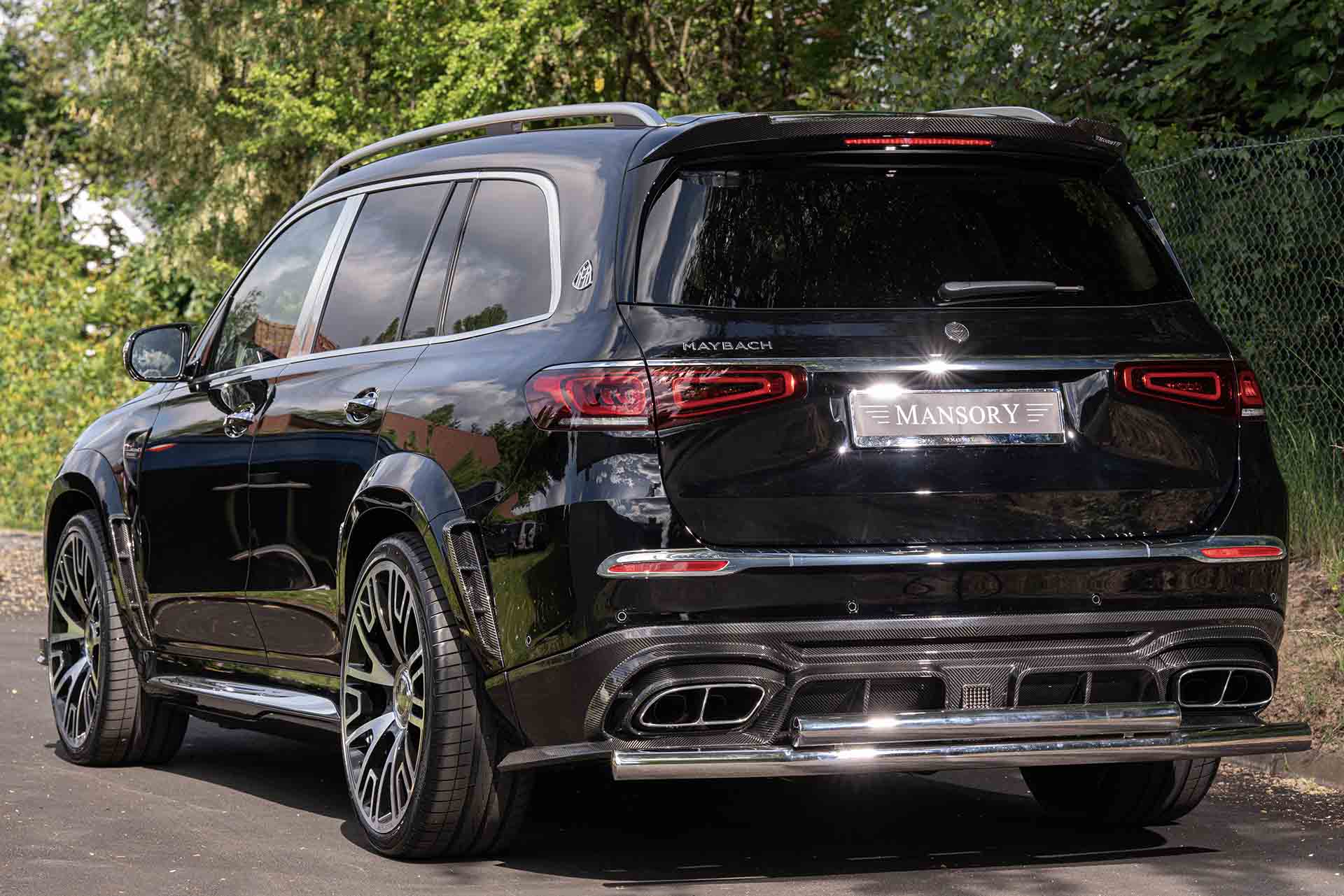 戴牙套也太過分了吧？Mansory 演示 Mercedes-Maybach GLS 改裝版本