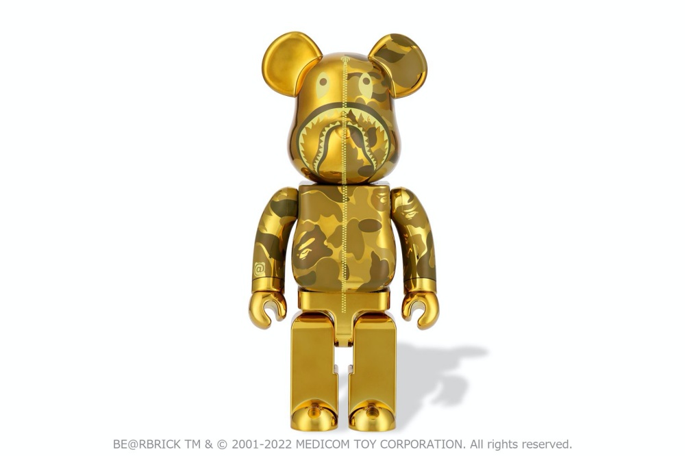 台灣販售預告｜你掉的金鯊熊還是銀鯊熊？ BE@RBRICK x BAPE®︎ CAMO SHARK GOLD & SILVER 即將限量登台！