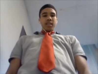 難怪出手這麼柔軟？ YT 神奇演算法讓 15 歲的 Jayson Tatum 幼齒「 打領帶教學影片」再次爆紅！