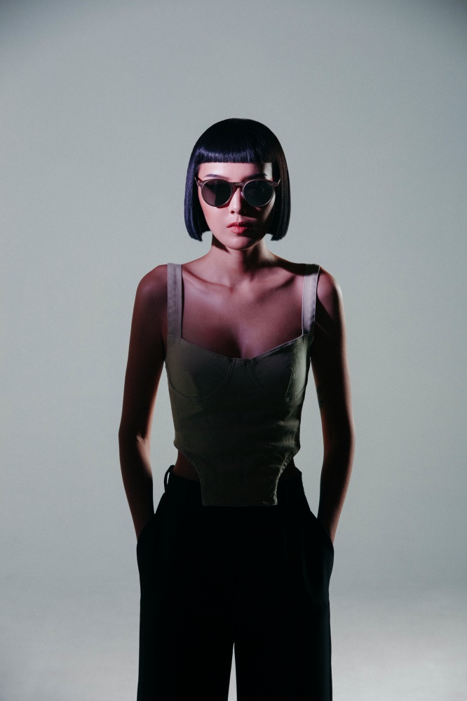 出門不帶包也能收納墨鏡！可折疊超輕薄 ROAV eyewear 攜手 Kiwi 李函打造機能時尚全新語彙