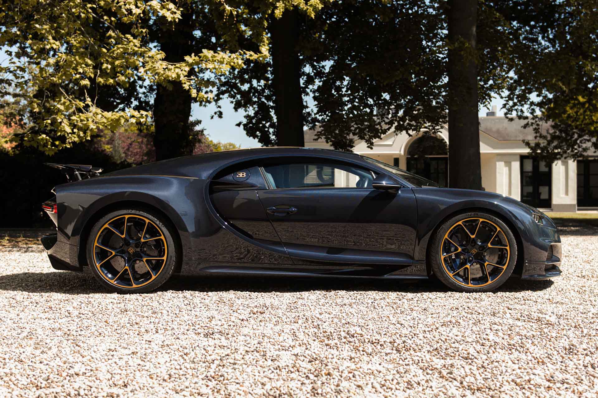 24K 金豪奢的極致！Bugatti 演示 Chiron L’Ébé 特殊車型