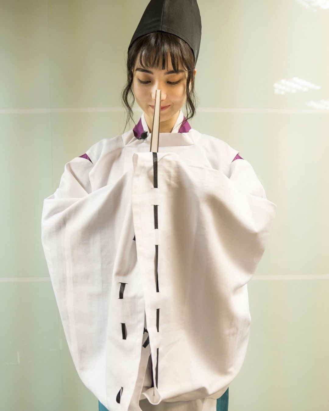 唯一清流？黑嘉嘉「不拍 UU」也能紅，靠實力打爆所有「寫真網美」？