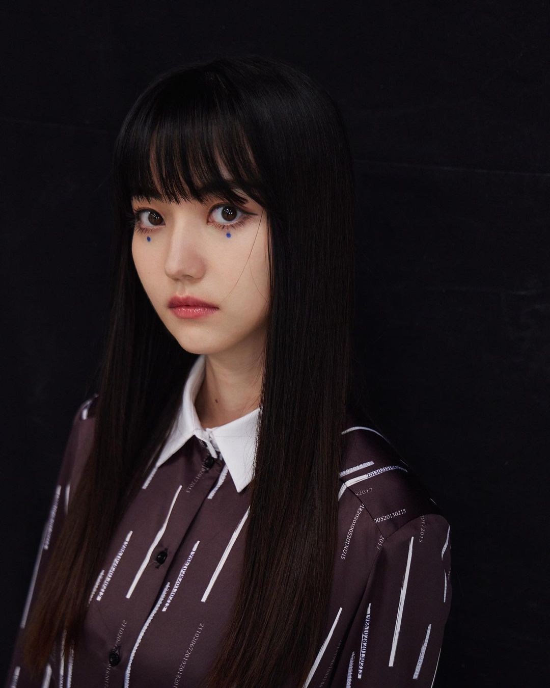 唯一清流？黑嘉嘉「不拍 UU」也能紅，靠實力打爆所有「寫真網美」？