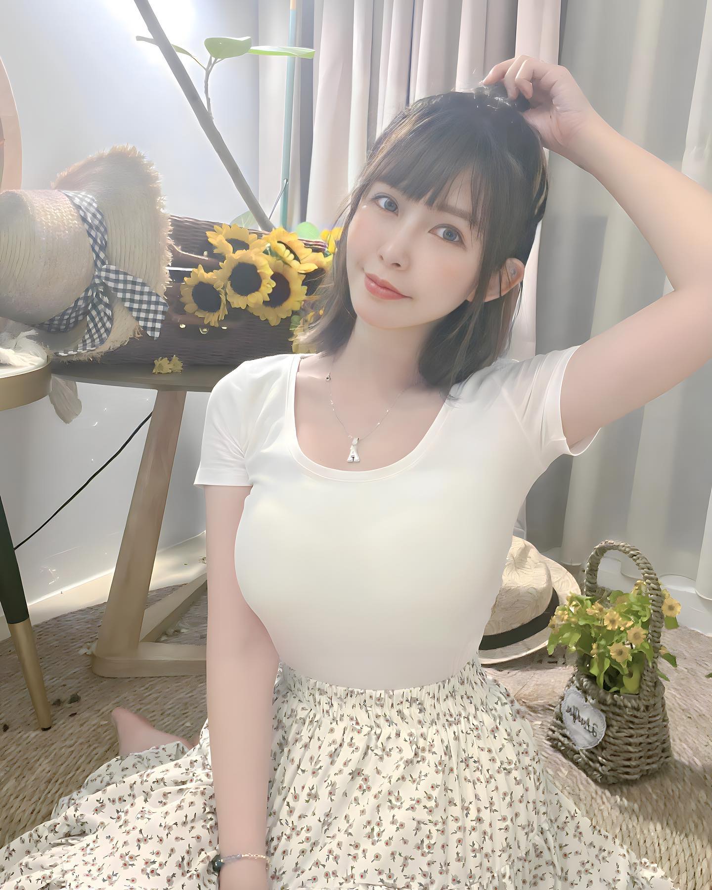 實況主阿樂疑似進廠維修？揪蕾菈拍片　近況照曝光「沒人認得出」
