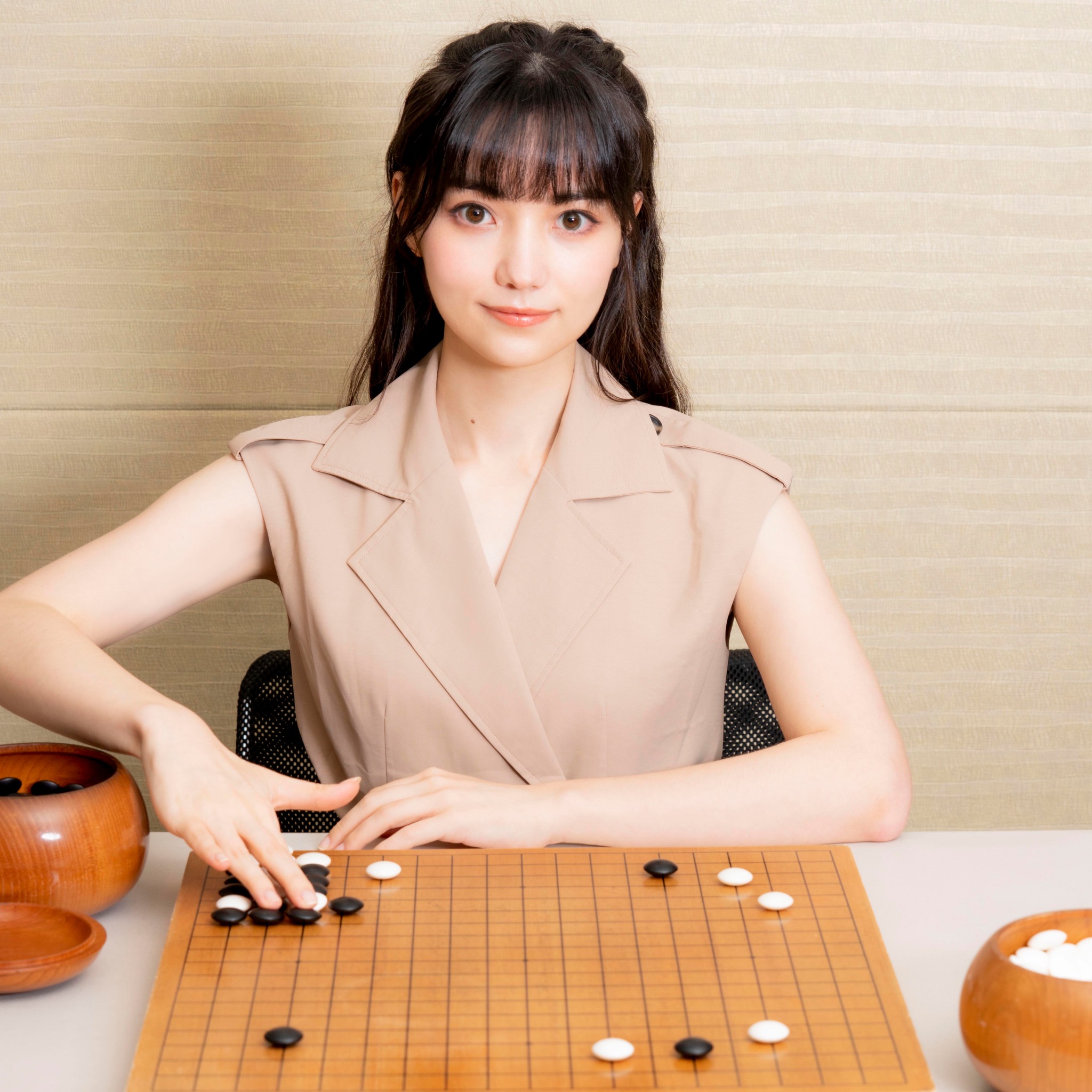 唯一清流？黑嘉嘉「不拍 UU」也能紅，靠實力打爆所有「寫真網美」？