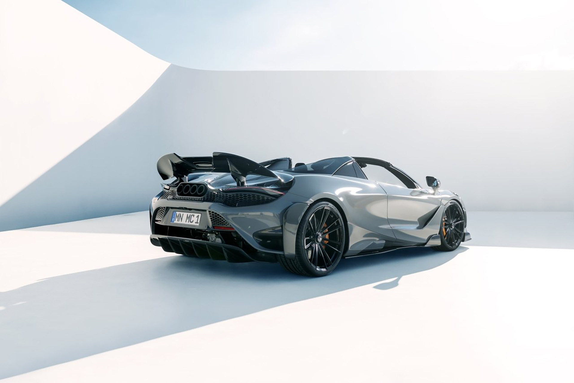 兩秒敞篷快車！Novitec 改裝 McLaren 765LT Spider！