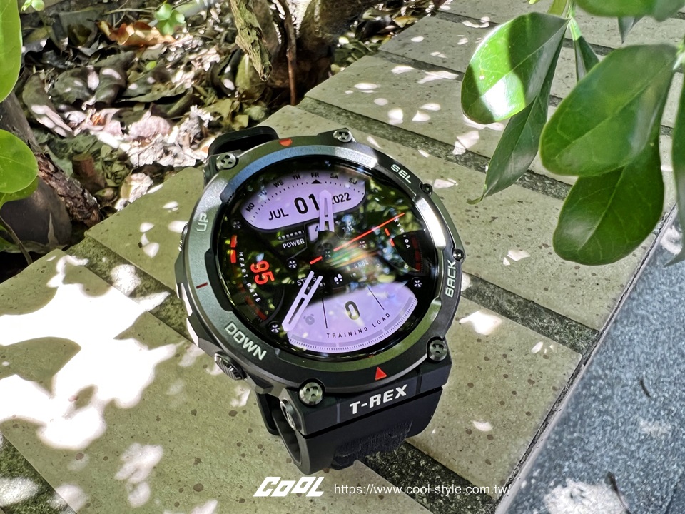 AMAZFIT T-Rex 2軍規級智慧運動手錶開箱