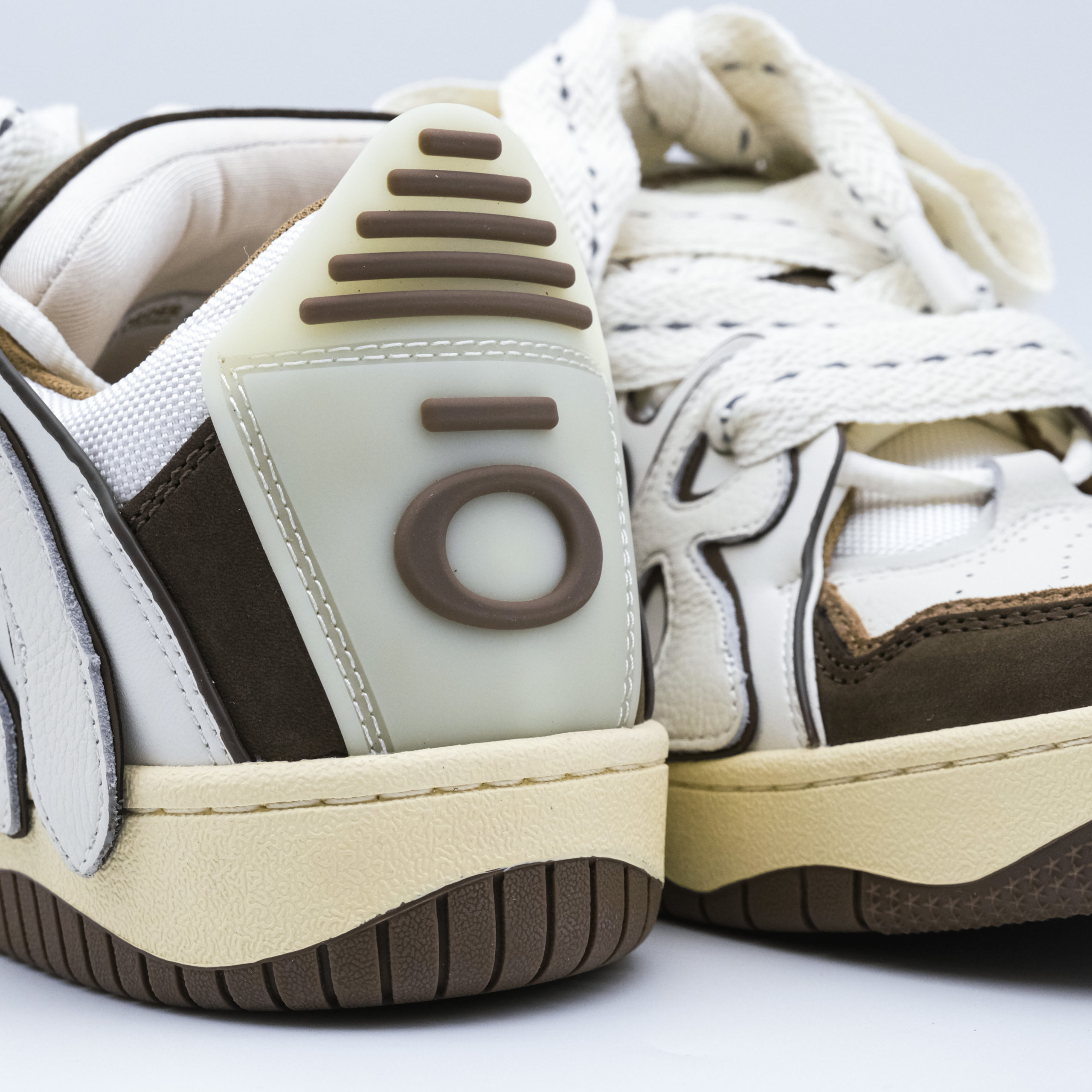 COOL 開箱｜媲美精品等級！以為只是王嘉爾同款，想不到潮流品牌 OLD ORDER 仔細看有點猛！