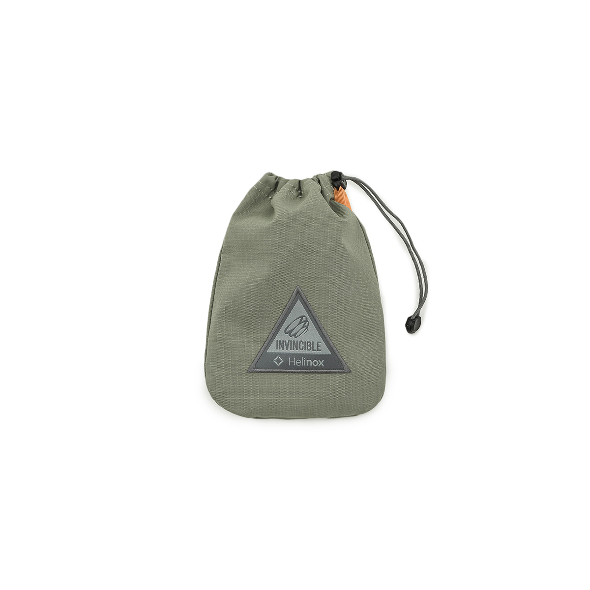 露營踏青、居家擺設都潮翻！INVINCIBLE  攜手韓國專業戶外品牌 Helinox 首度推出聯名系列！
