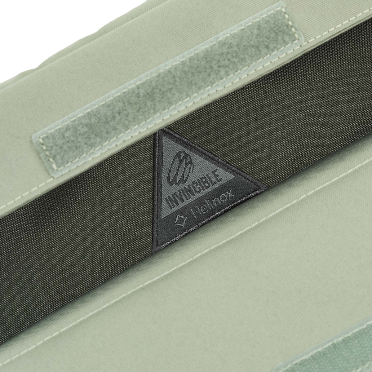 露營踏青、居家擺設都潮翻！INVINCIBLE  攜手韓國專業戶外品牌 Helinox 首度推出聯名系列！