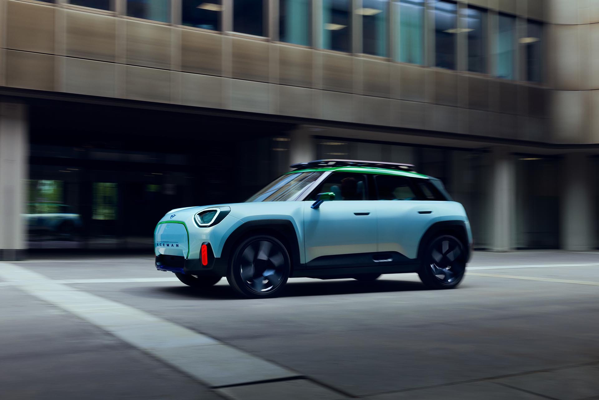 挑高的小可愛，MINI 發表 Concept Aceman 純電休旅概念車