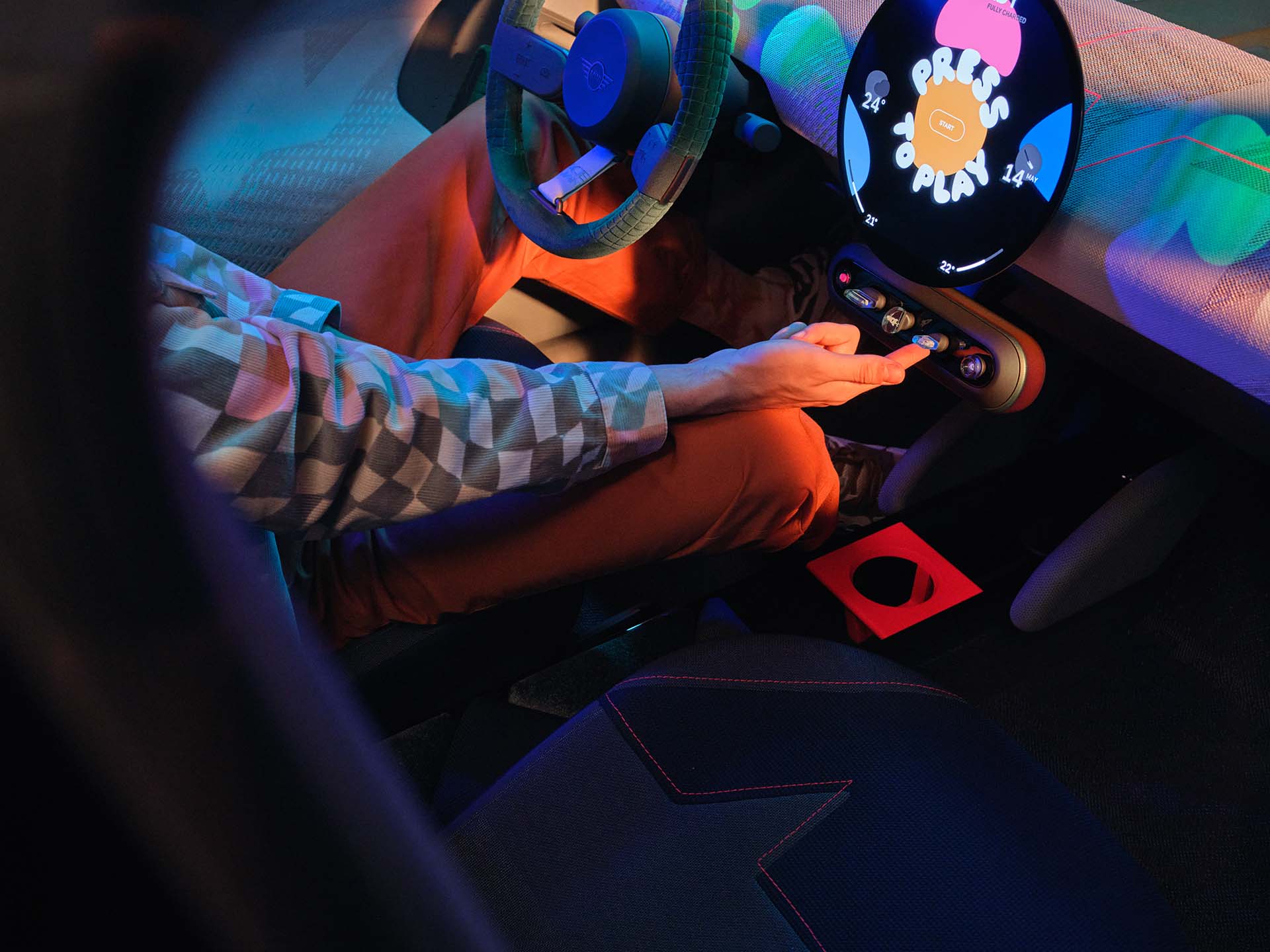 挑高的小可愛，MINI 發表 Concept Aceman 純電休旅概念車
