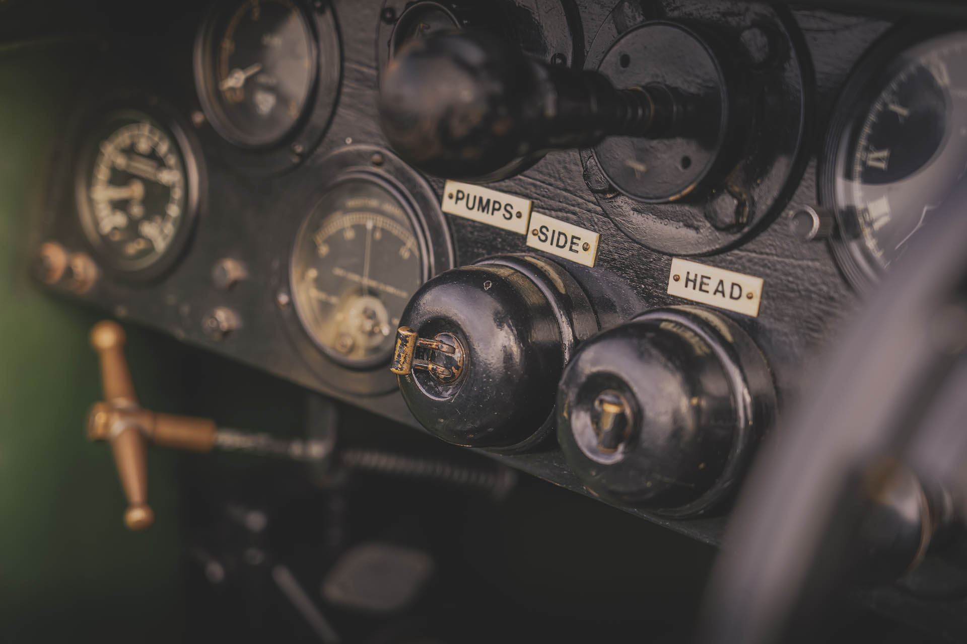 重製經典名駒，Bentley Mulliner 推出 Speed Six 古董車款、全球限量 12 台！